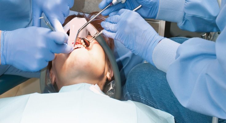 Pulse Oximeter For Dentists Helps To Monitor Patients On The Dental Chair
